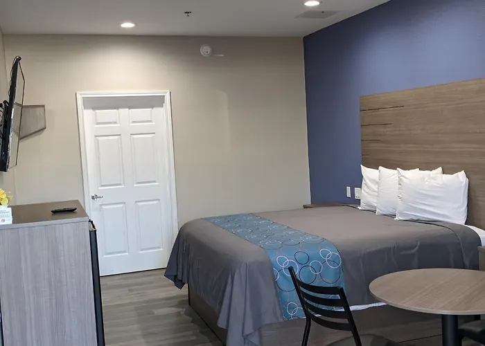 Holiday Inn Motel